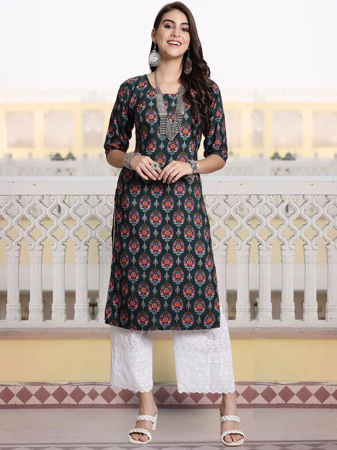 

7Threads Ethnic Motifs Printed Round Neck Straight Kurta, Green