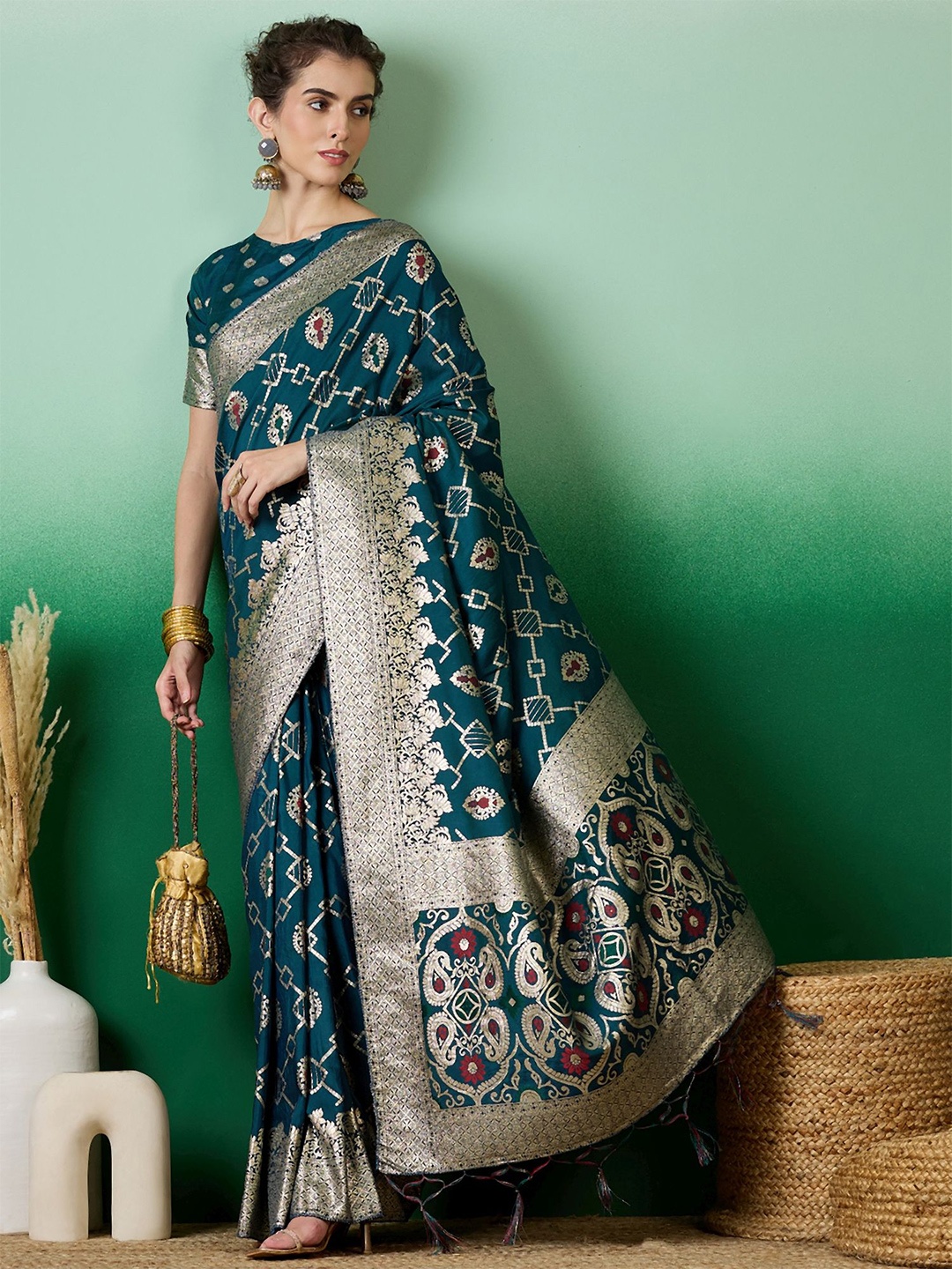 

SHADOW & SAINING Woven Design Zari Silk Blend Designer Banarasi Saree, Teal