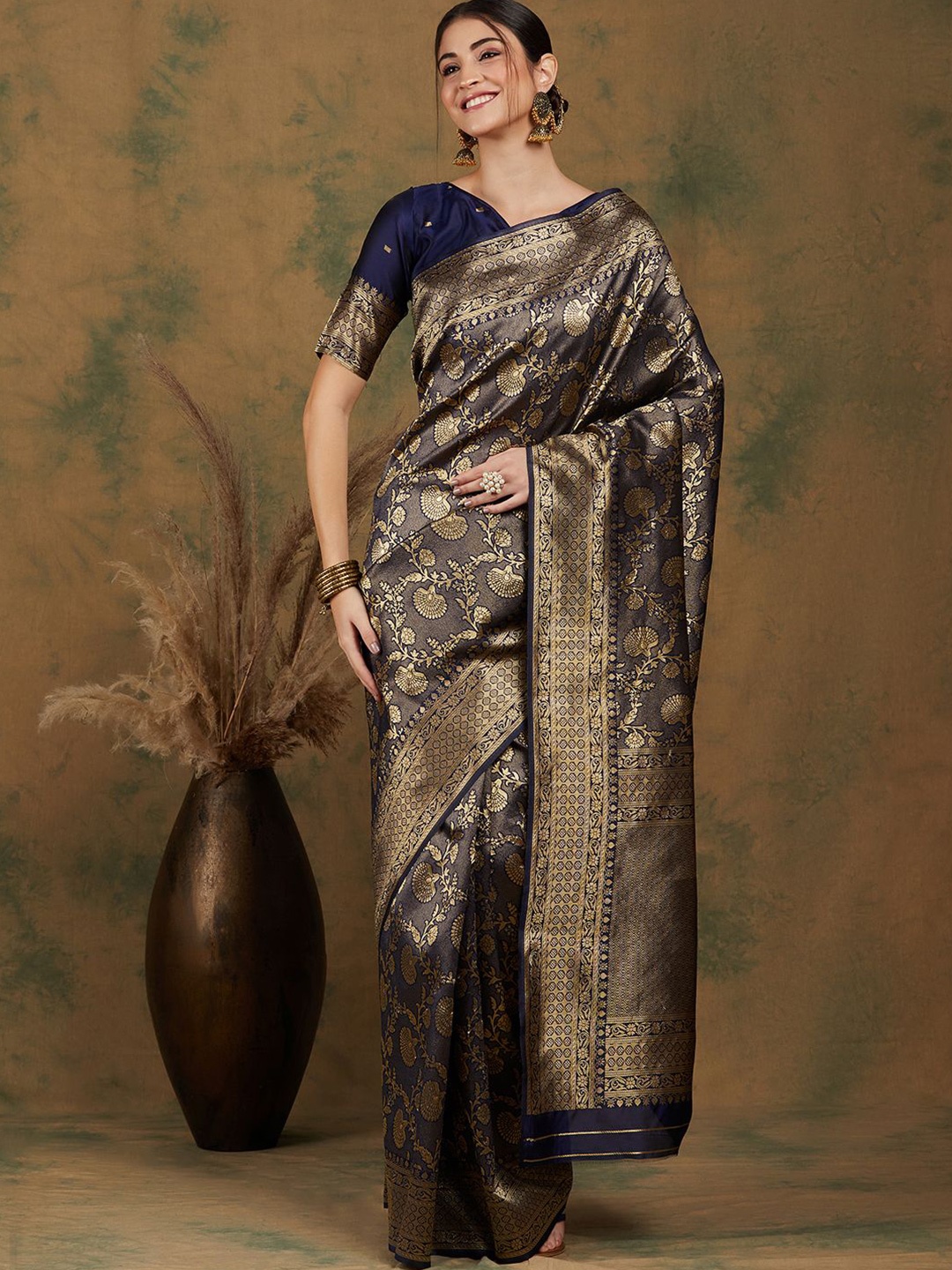 

SHADOW & SAINING Woven Design Zari Silk Blend Banarasi Saree, Navy blue