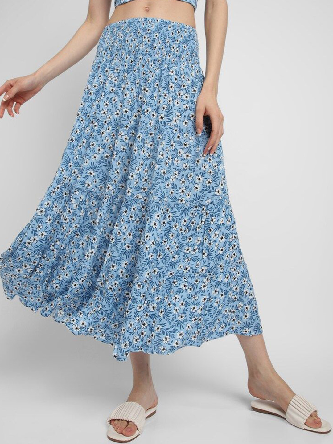

FOREVER 21 Women Floral Printed Flared Midi Skirts, Blue