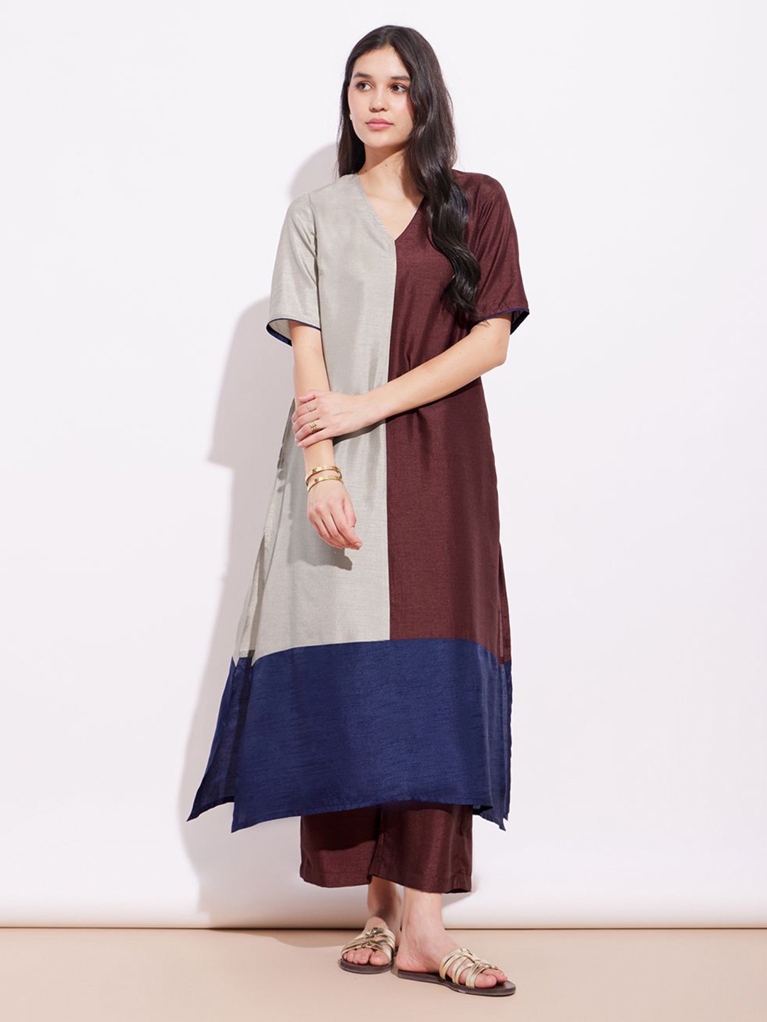 

Pink Fort Colourblocked A-Line Kurta with Trousers, Grey