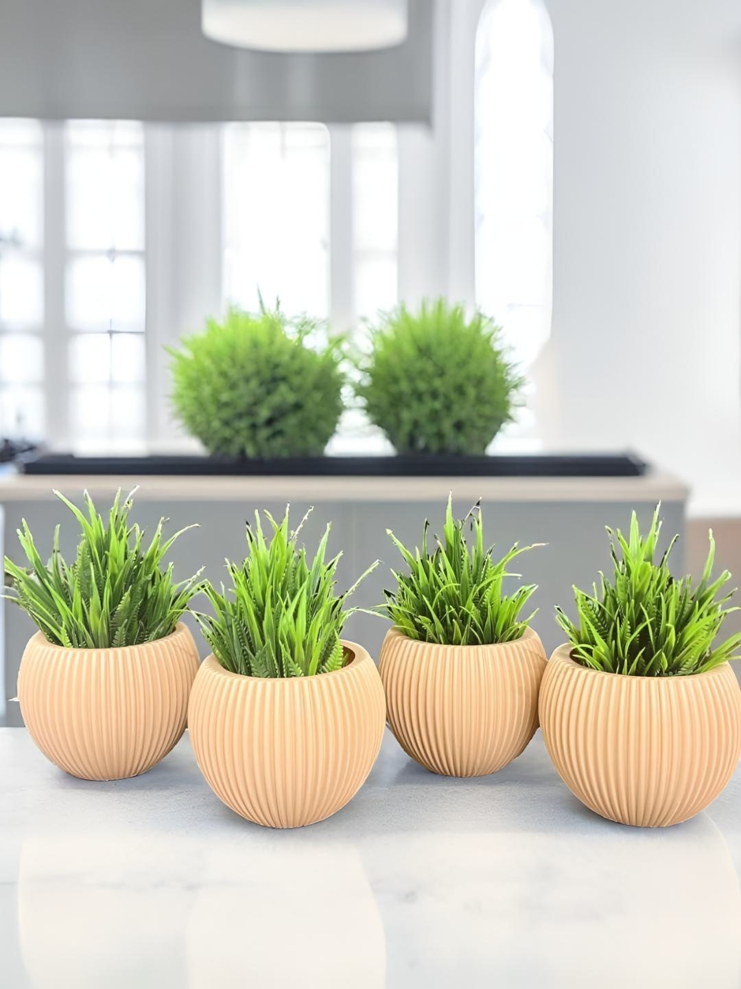 

Akaar Orange 4 Pieces Fern Artificial Plant With Pot