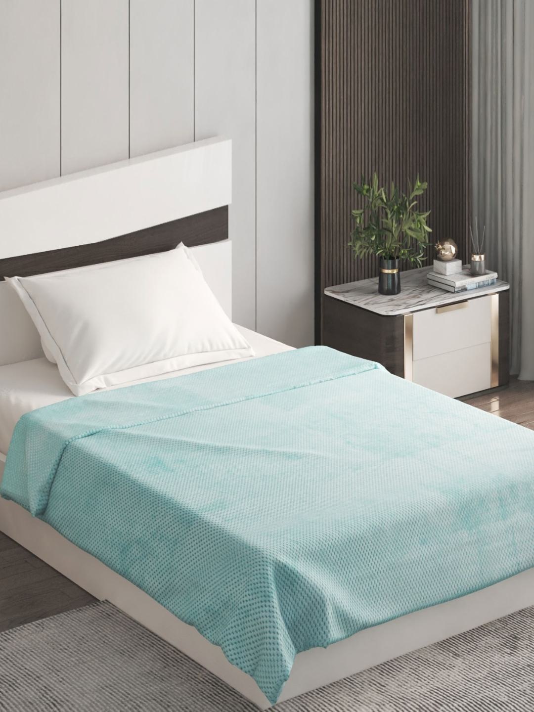 

Home Centre Blue 120 GSM Single Bed Blanket