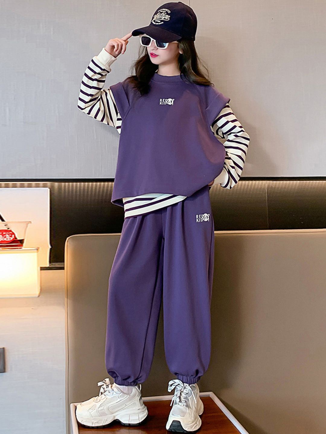 

INCLUD Girls Striped T-shirt with Trousers, Purple