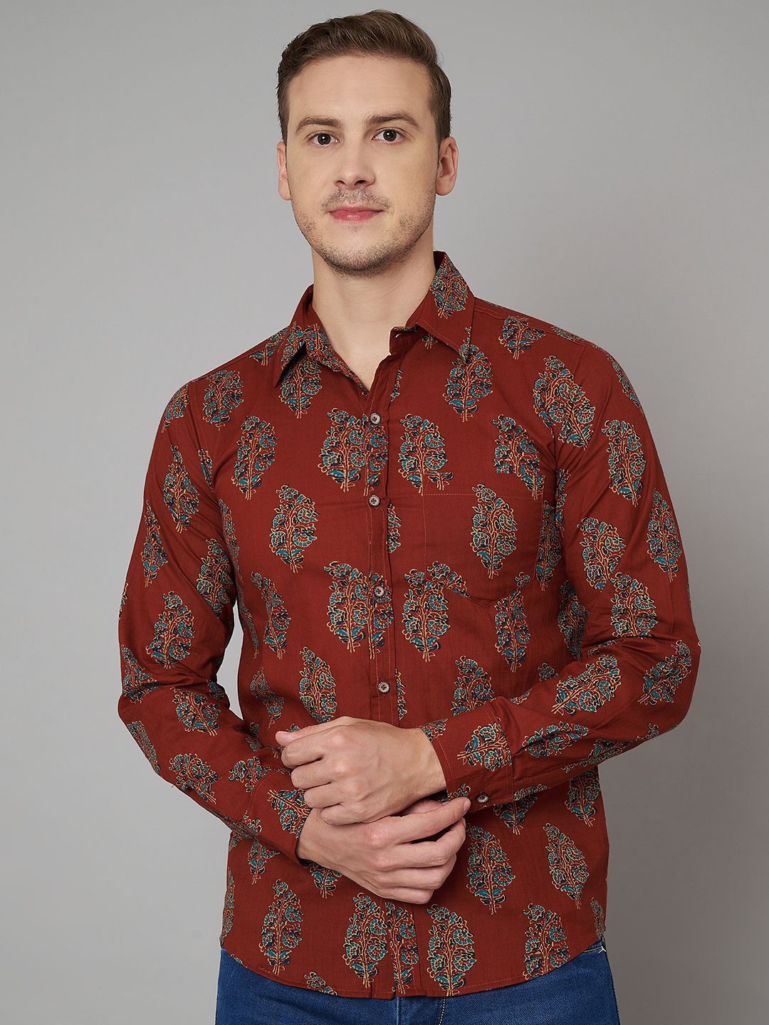 

FABRIC FITOOR Men Relaxed Spread Collar Conversational Printed Cotton Casual Shirt, Maroon