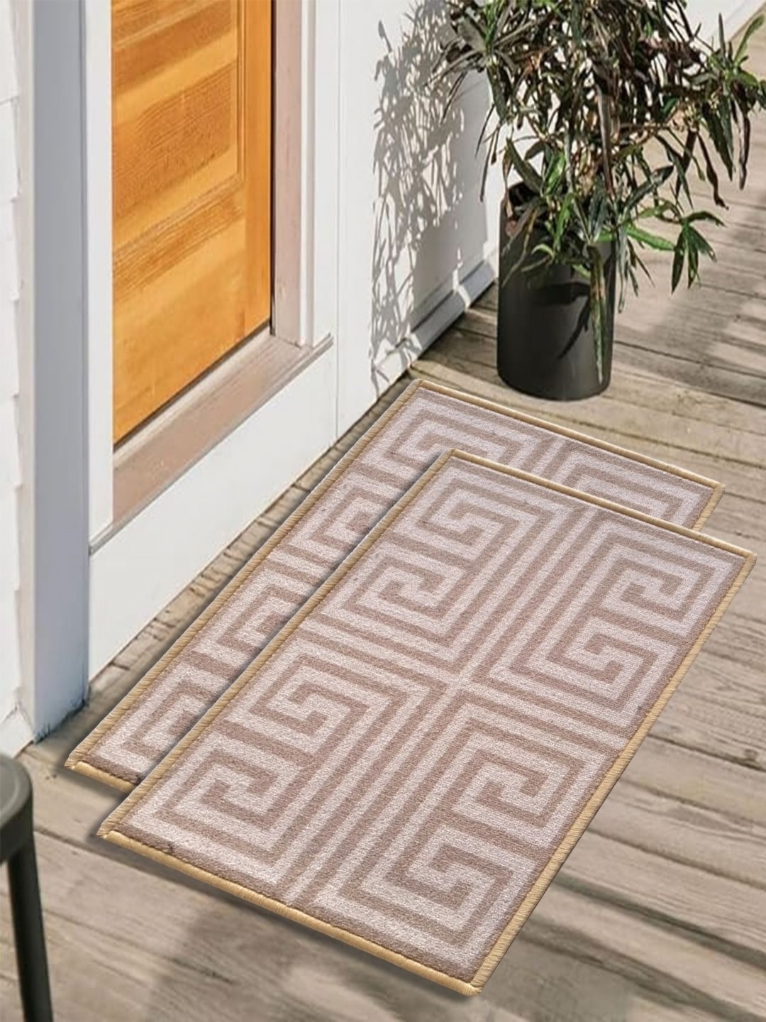 

Matz and More Beige & Rose 2 Pieces Geometric Printed Rectangle Anti-Skid Doormats