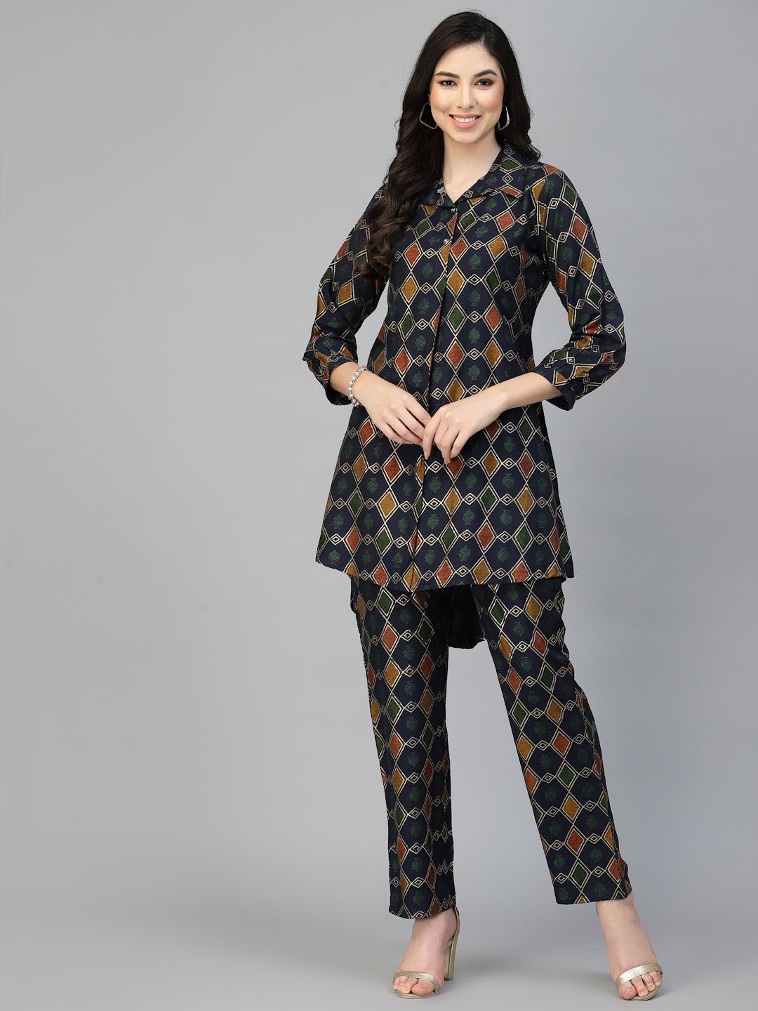 

TANKHI Geometric Printed Shirt Collar Shirt With Trouser, Navy blue