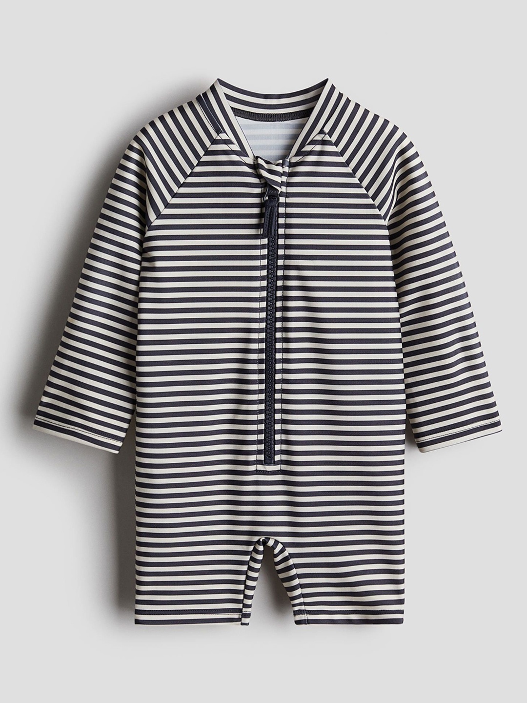 

H&M Boys UPF 50 Surf Suit, Grey
