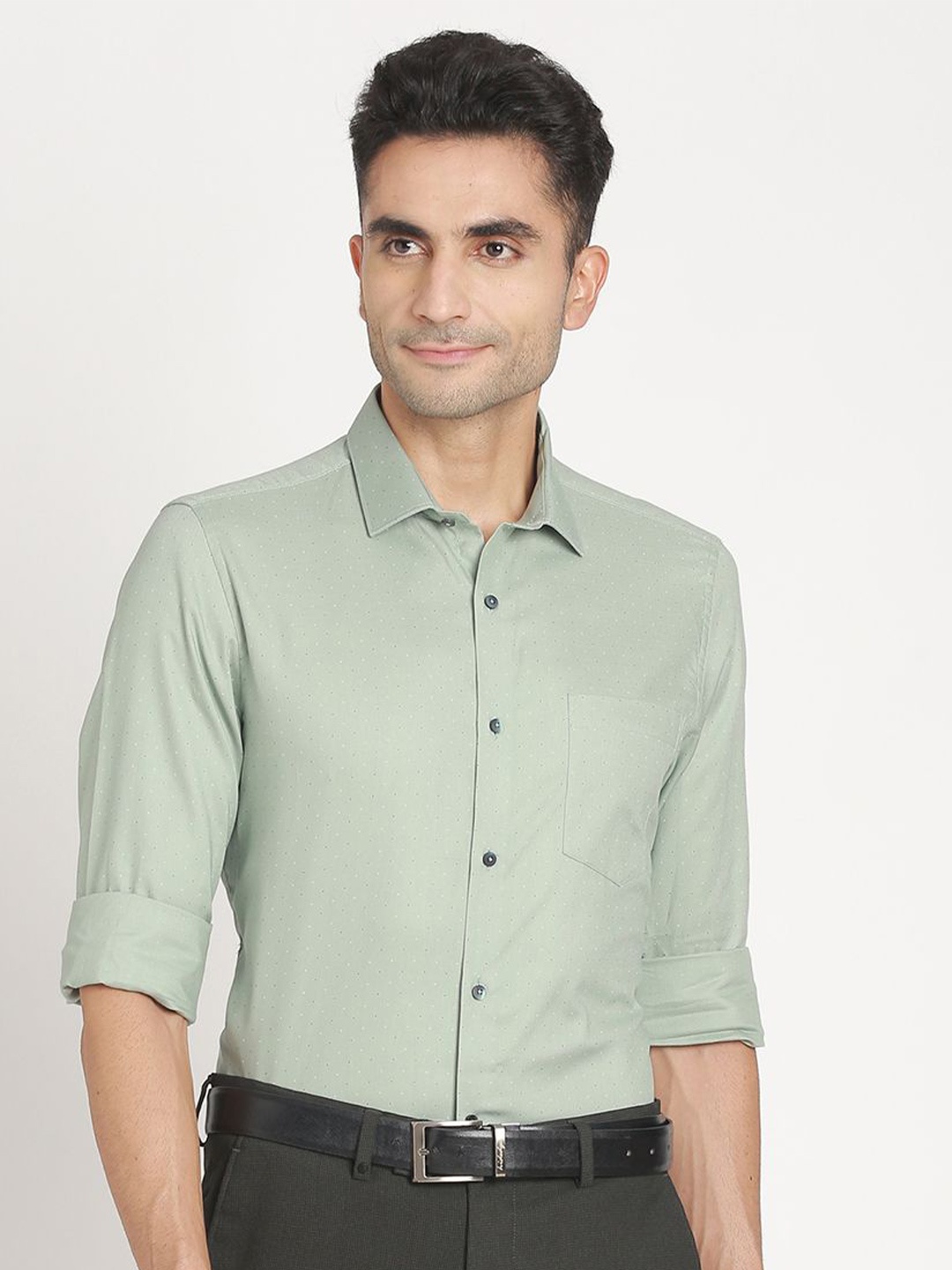 

Turtle Men Standard Spread Collar Solid Cotton Slim Fit Formal Shirt, Olive