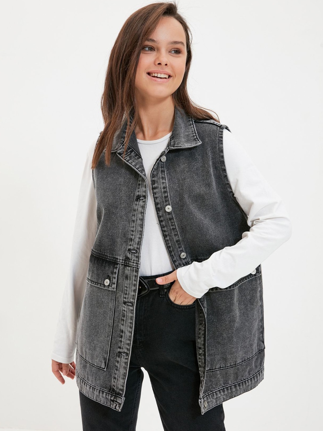 

Trendyol Sleeveless Pure Cotton Denim Jacket, Grey