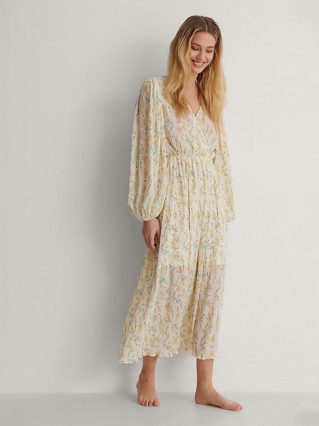 

The Roadster Lifestyle Co Floral Printed Chiffon Wrap Midi Dress, Yellow