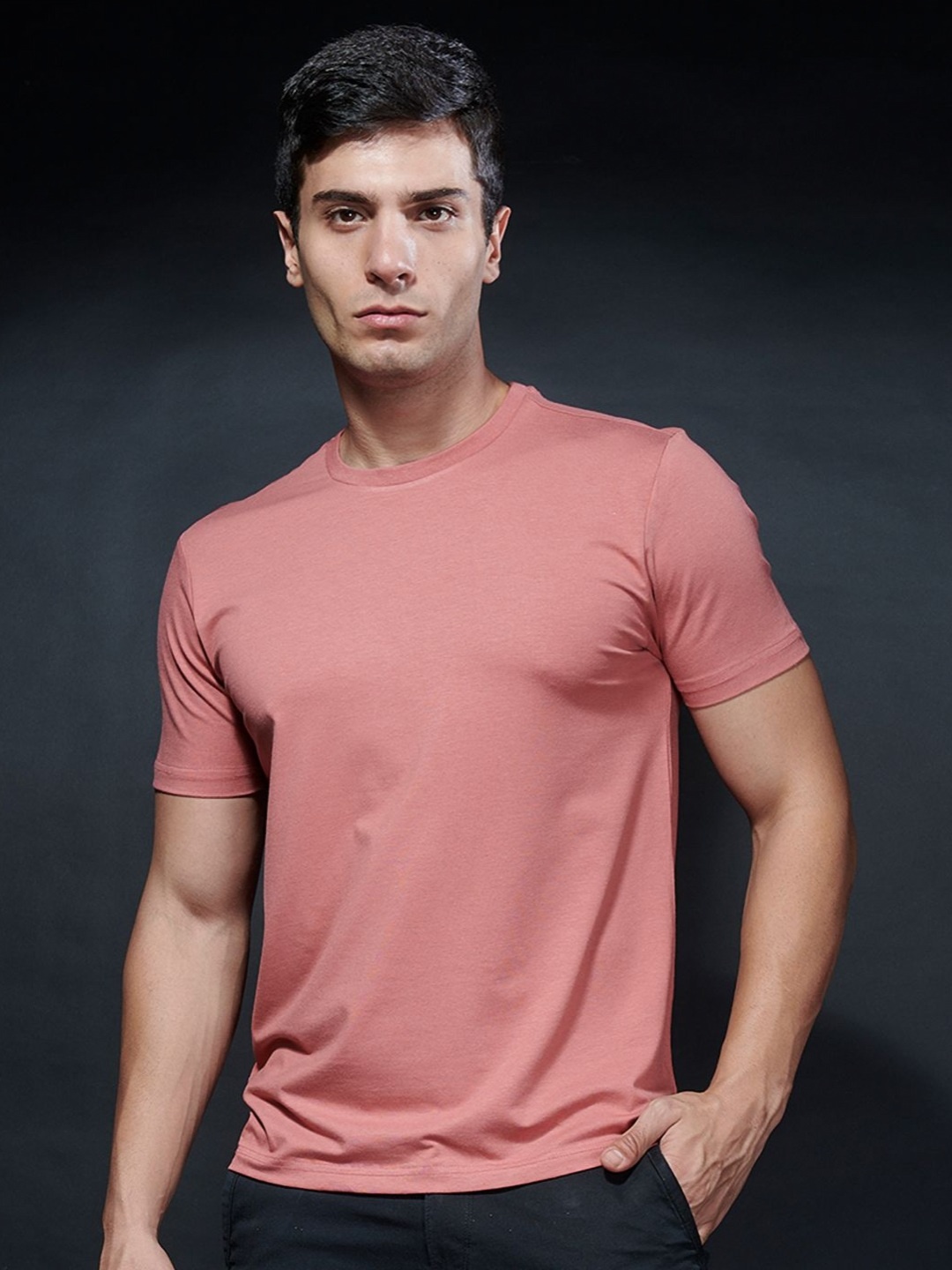 

INTERWOVE Men Solid Bamboo Cotton Slim Fit T-shirt, Peach