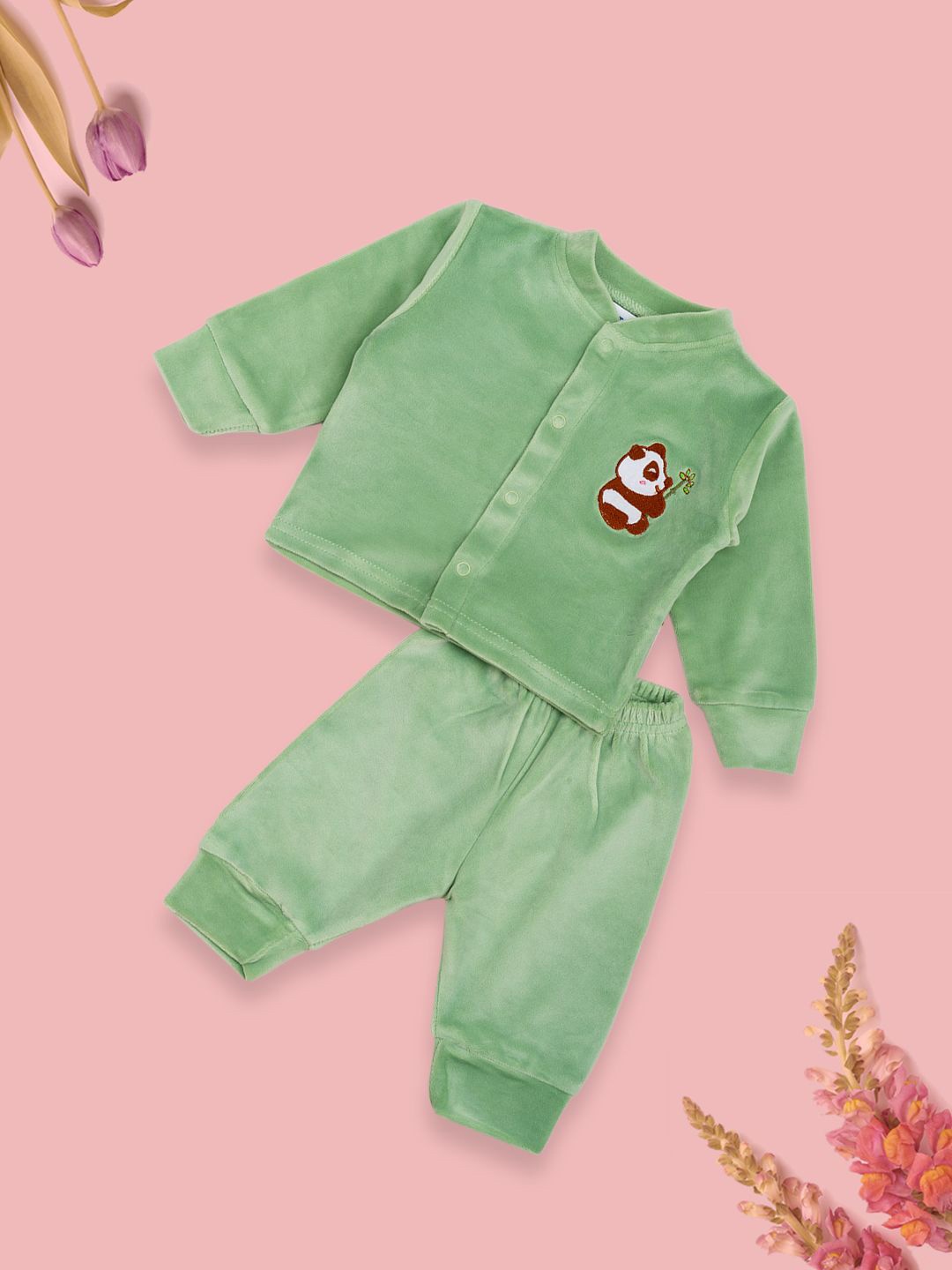 

MeeMee Unisex Round Neck Long Sleeves T-shirt with Pyjamas, Green
