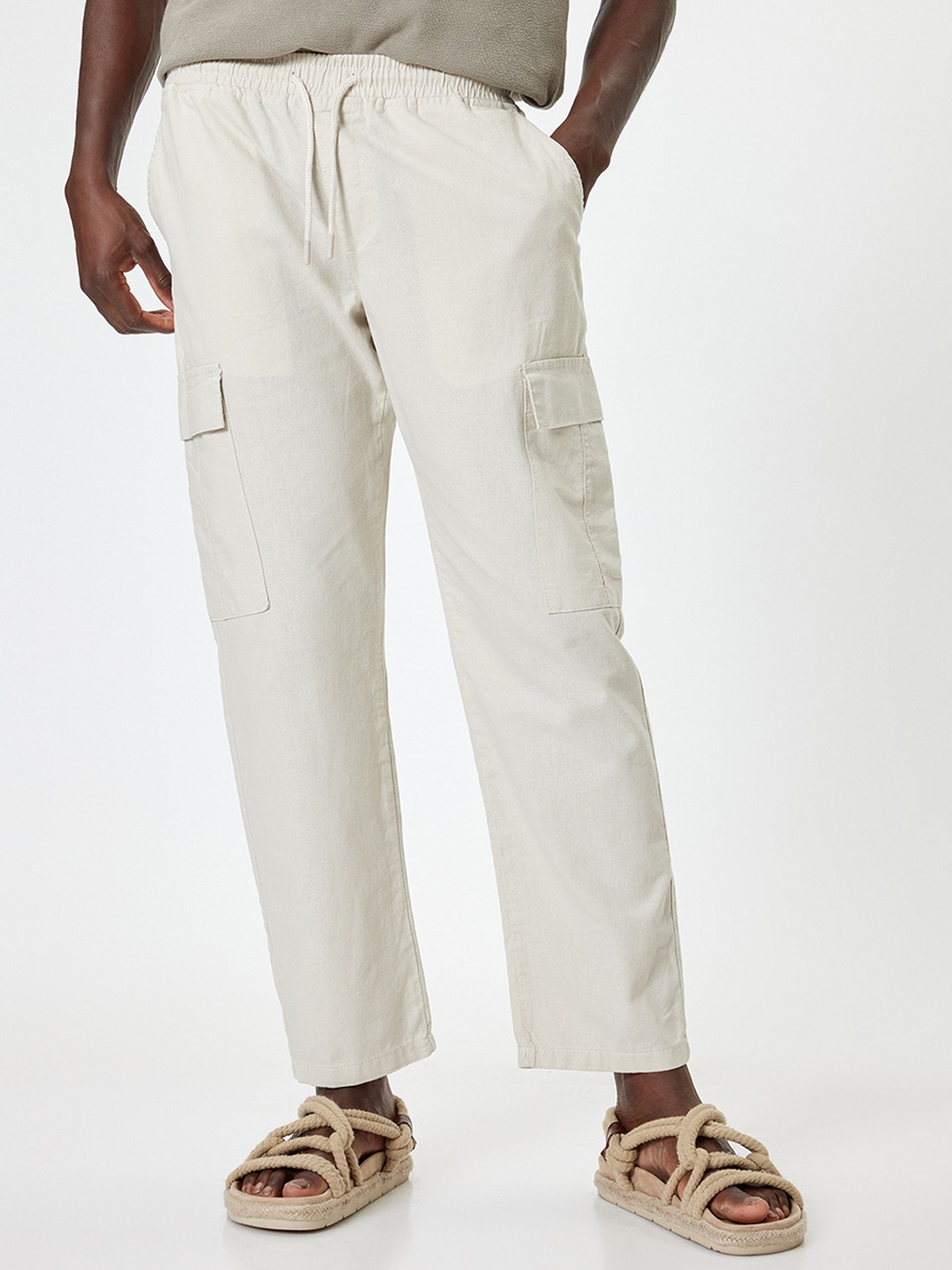 

Koton Men Mid-Rise Regular Trousers, Beige