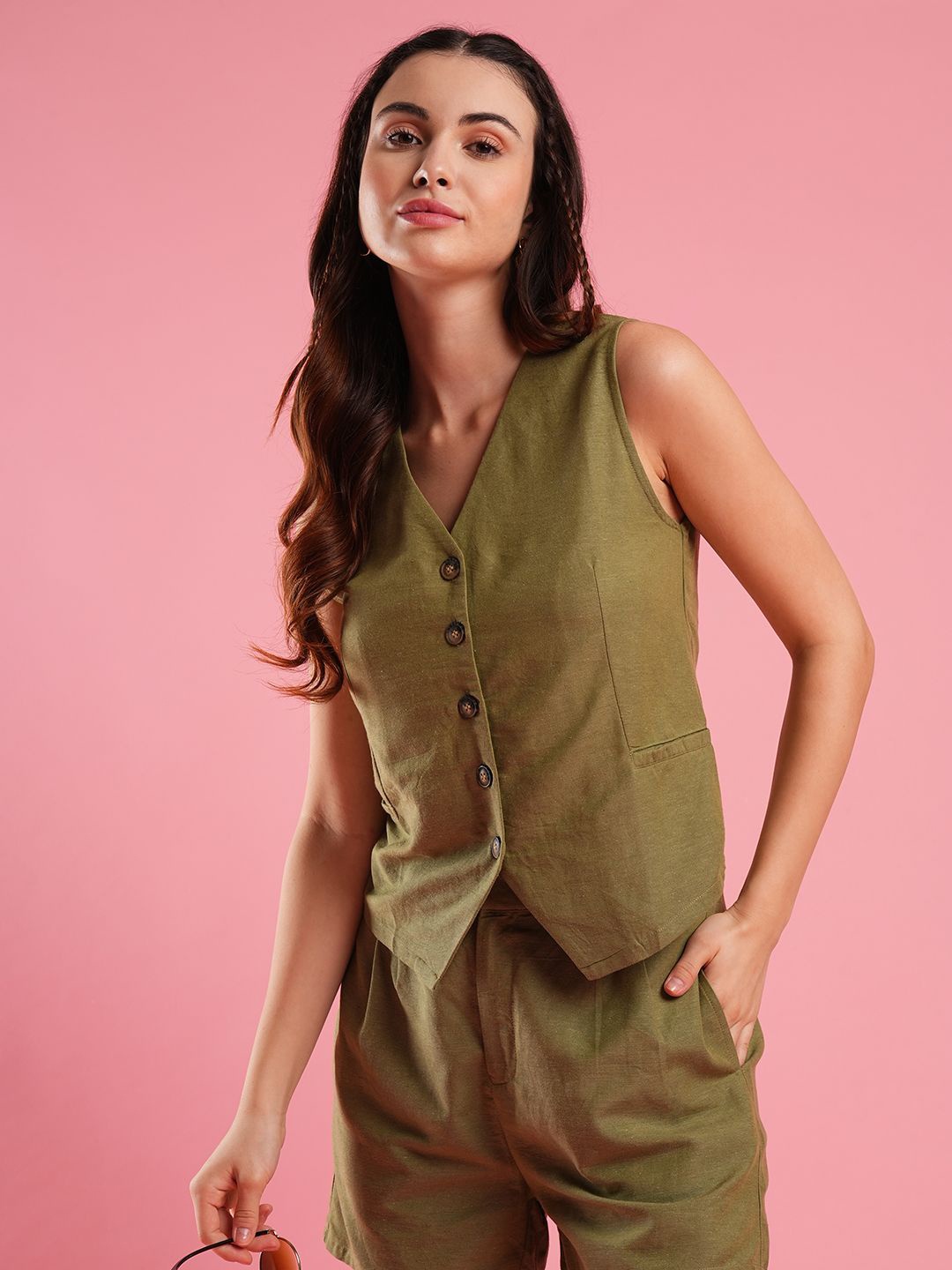 

Globus V Neck Sleeveless Top With Trouser, Olive