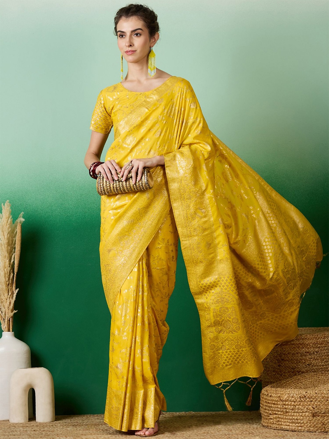 

SHADOW & SAINING Woven Design Banarasi Zari Saree, Yellow