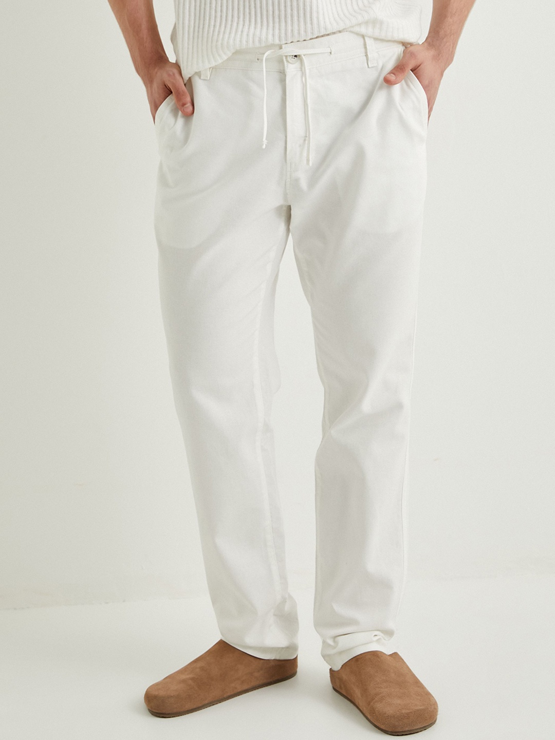 

Koton Men Regular Fit Mid-Rise Flat-Front Trousers, White