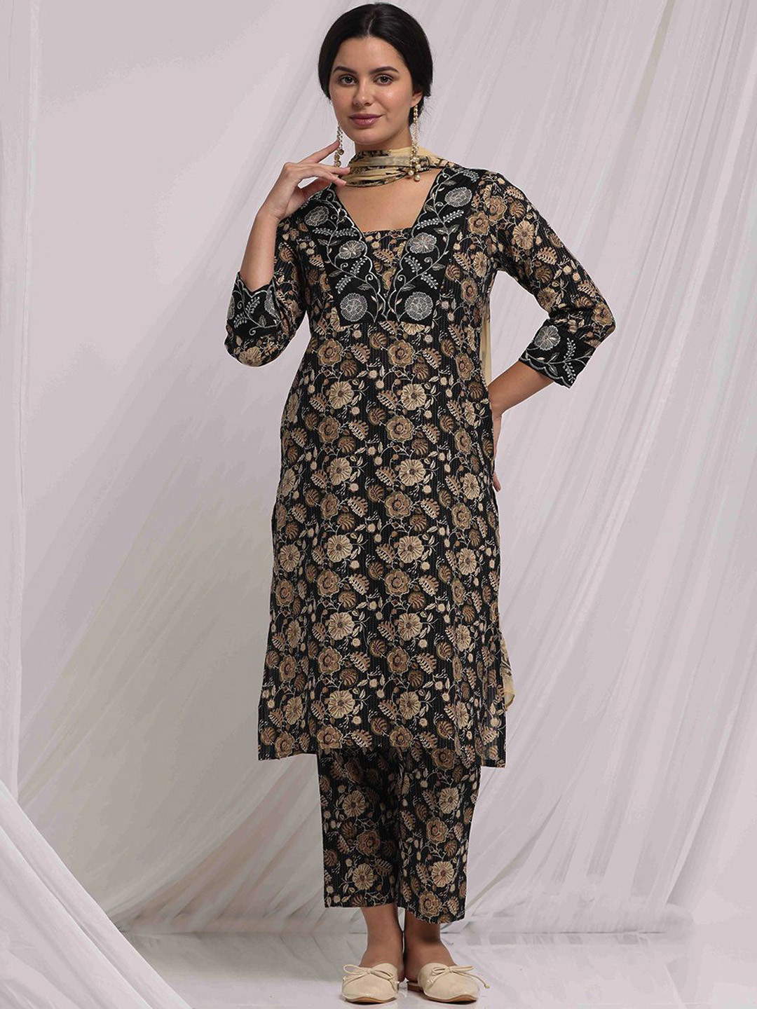

Anouk Black Floral Embroidered Kantha Work Pure Cotton Kurta With Trousers & Dupatta