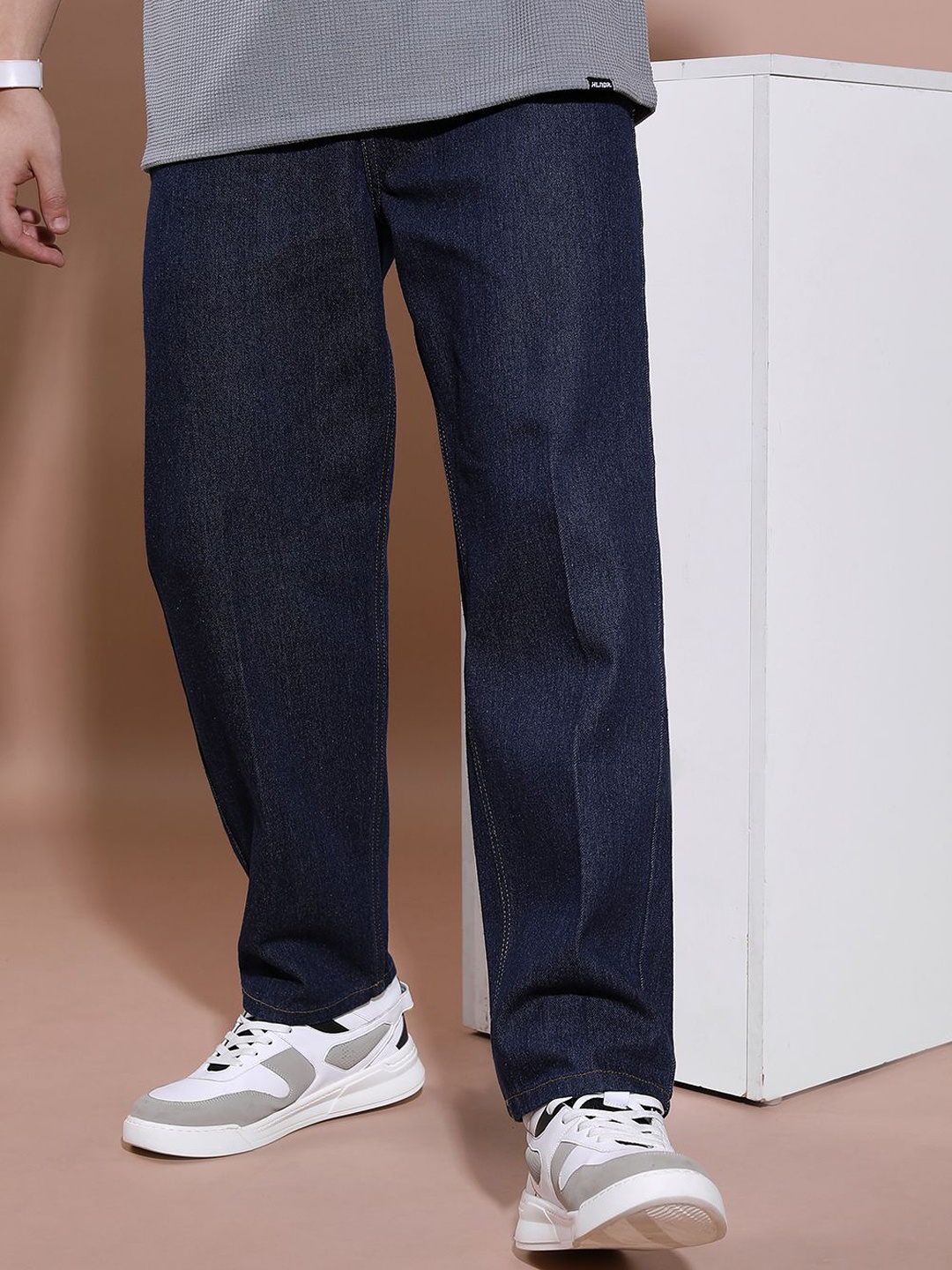 

HIGHLANDER Men Solid Mid-Rise Straight Fit Jeans, Blue
