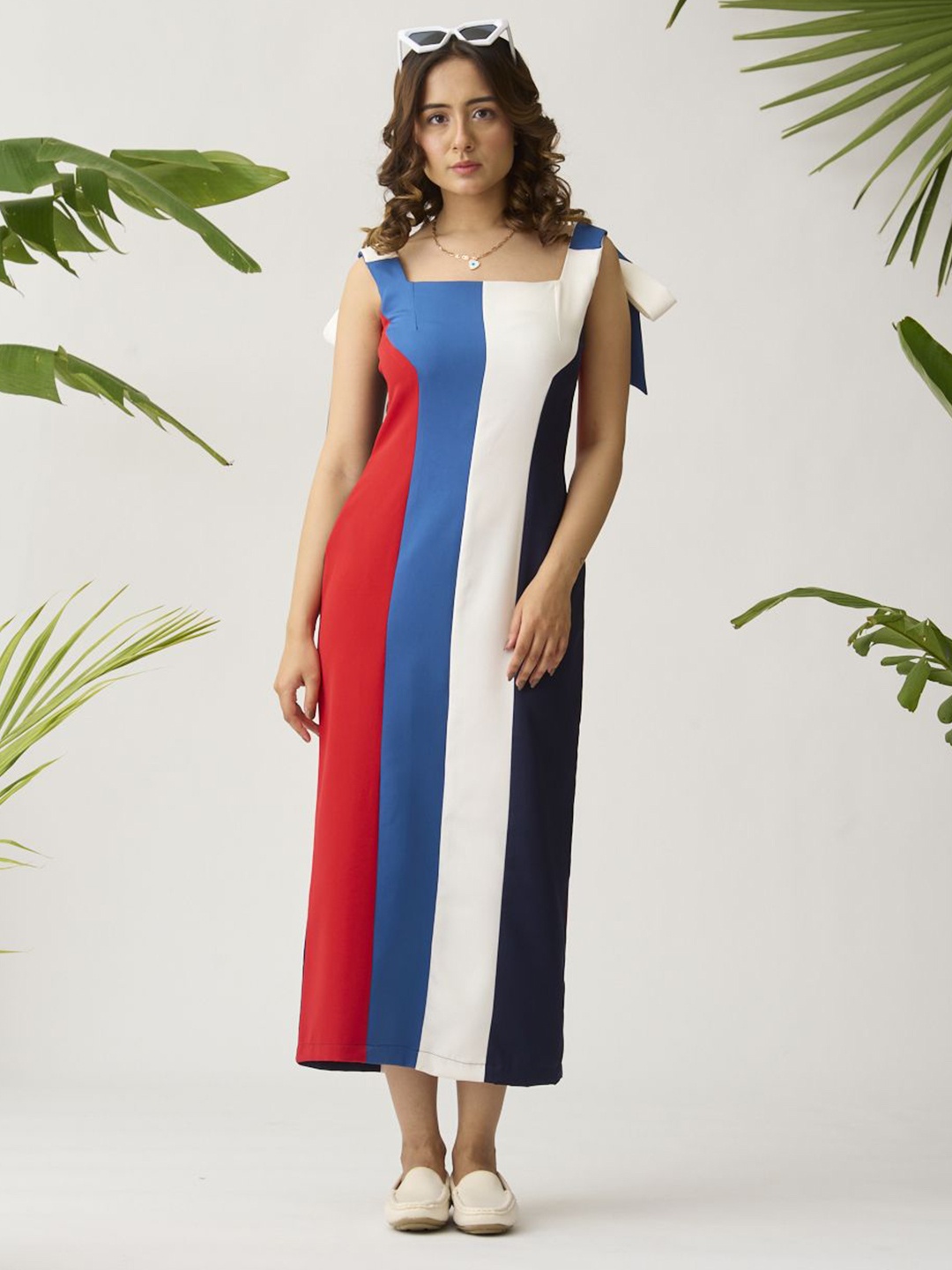 

Risate Colourblocked Crepe Sheath Midi Dress, Red