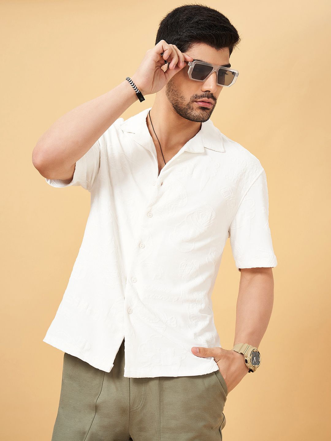 

Street 808 by Pantaloons Men Cuban Collar Solid Relaxed Fit Casual Shirt, Off white