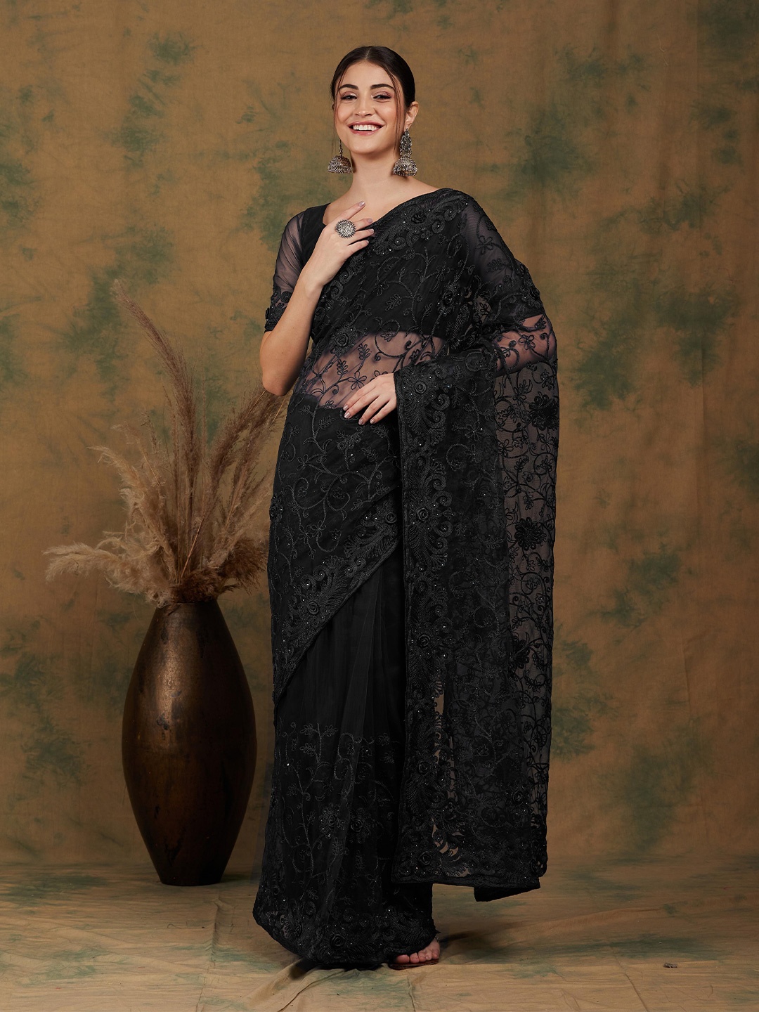 

SHADOW & SAINING Floral Beads and Stones Saree, Black