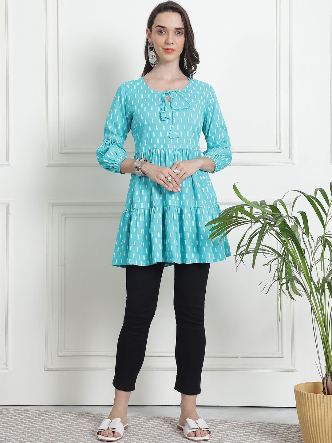 

KALINI Geometric Printed Keyhole Neck Puff Sleeves A Line Kurti, Blue