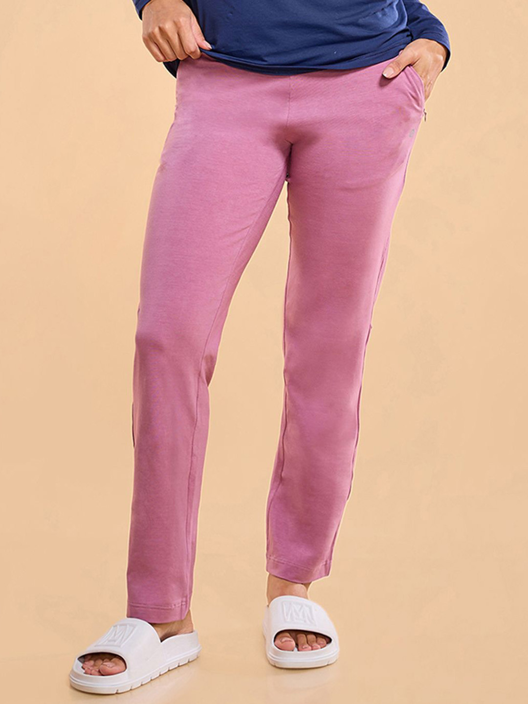 

Enamor Essentials Women E014-Mid Rise Slim Fit Basic Straight Leg Lounge Pants, Pink