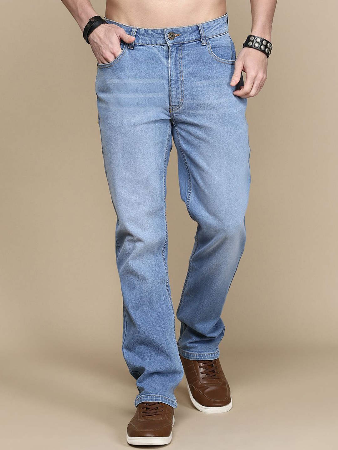 

The Roadster Lifestyle Co Men Mid-Rise Light Cotton Clean Look Fade Jeans, Blue