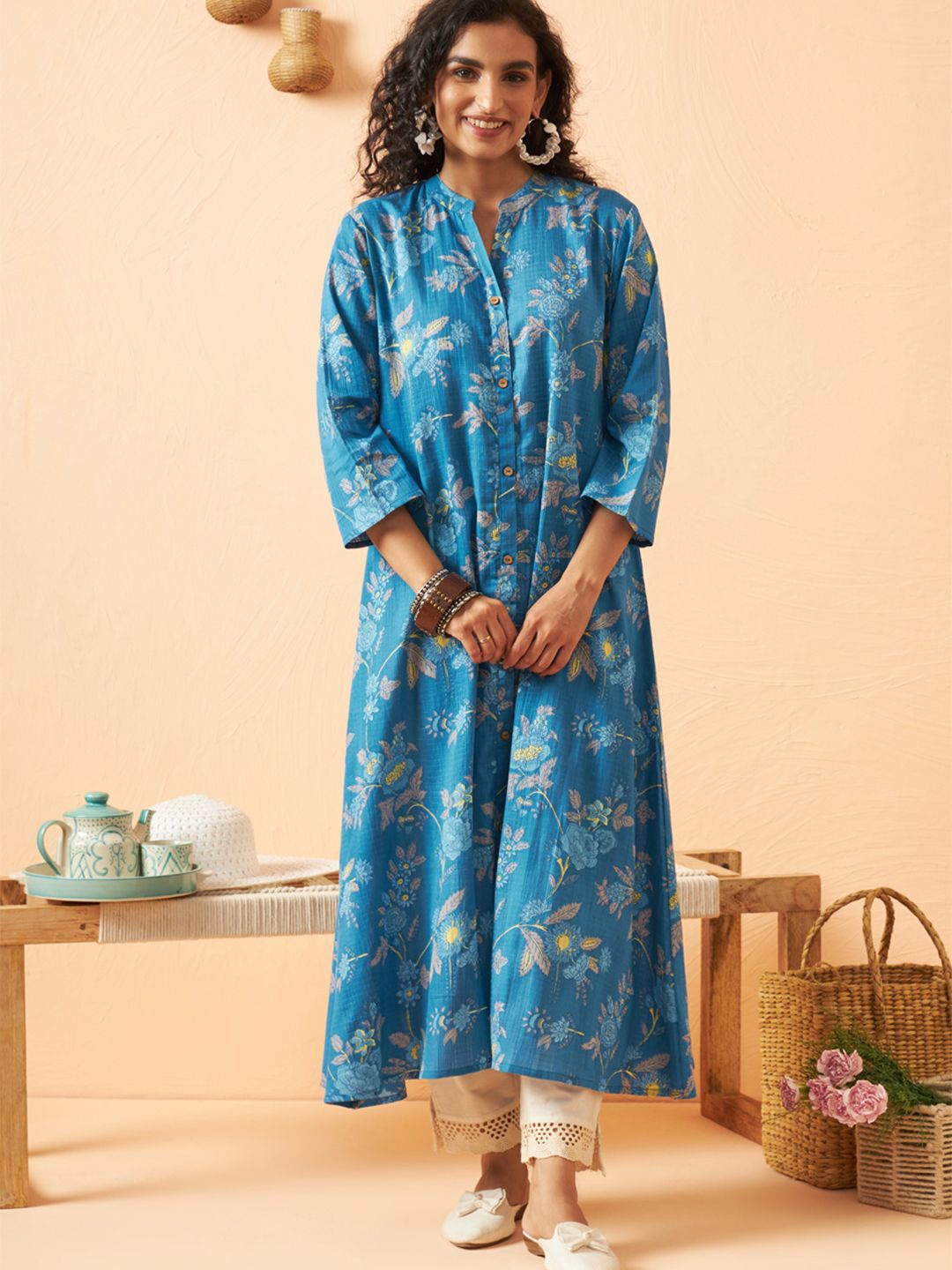 

ARAVALII Floral Printed Mandarin Collar Pure Cotton A-Line Kurta, Sea green