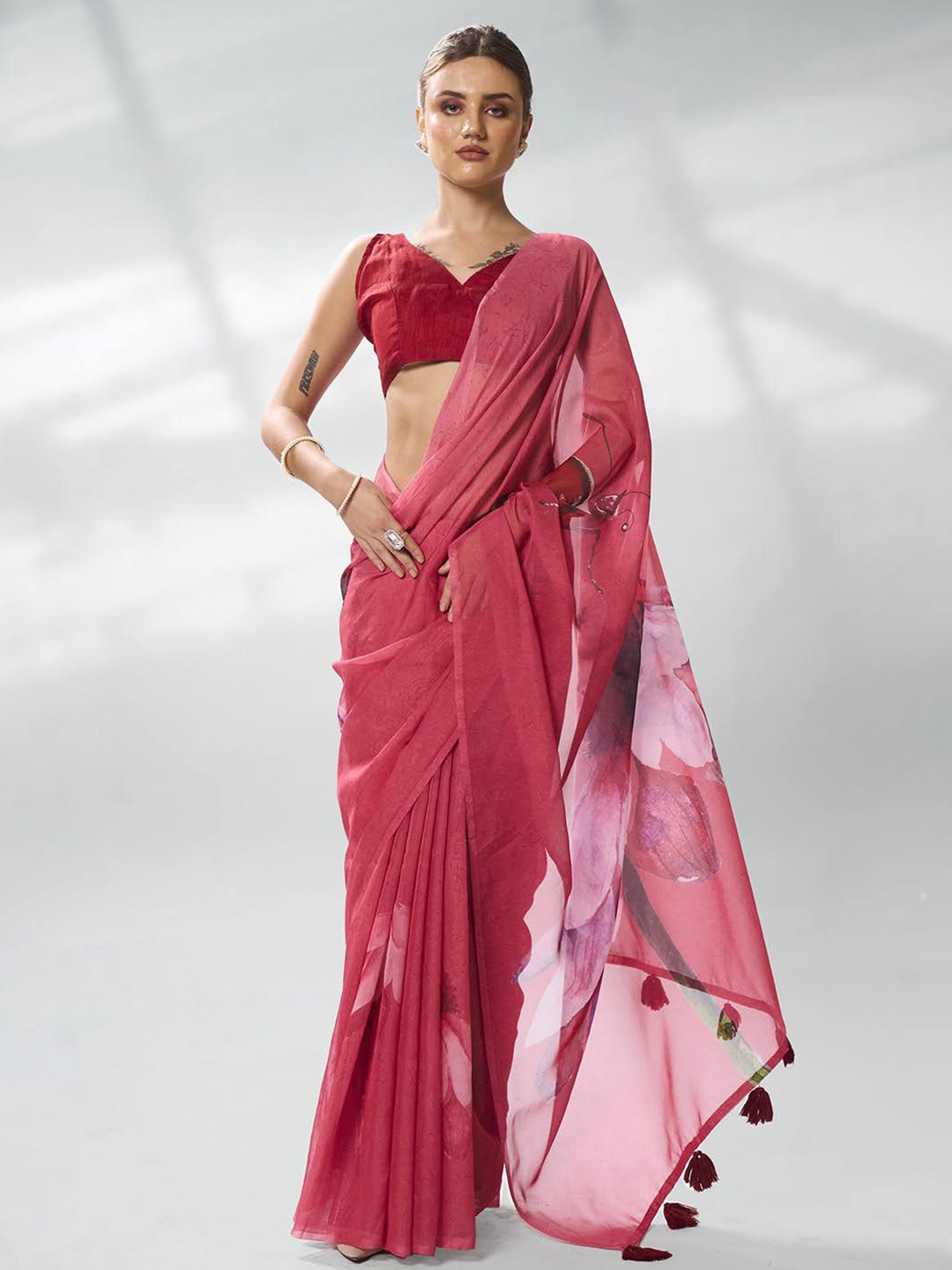 

Mitera Floral Printed Organza Saree, Rust