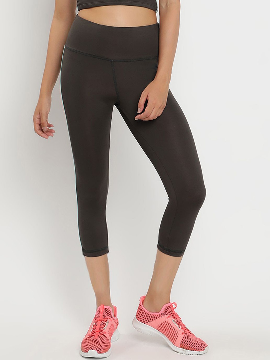 

Wearjukebox Women Three Fourth Length Tights, Brown