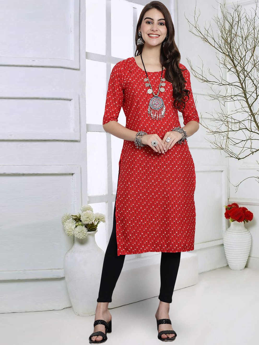 

7Threads Geometric Printed Round Neck Straight Kurta, Red