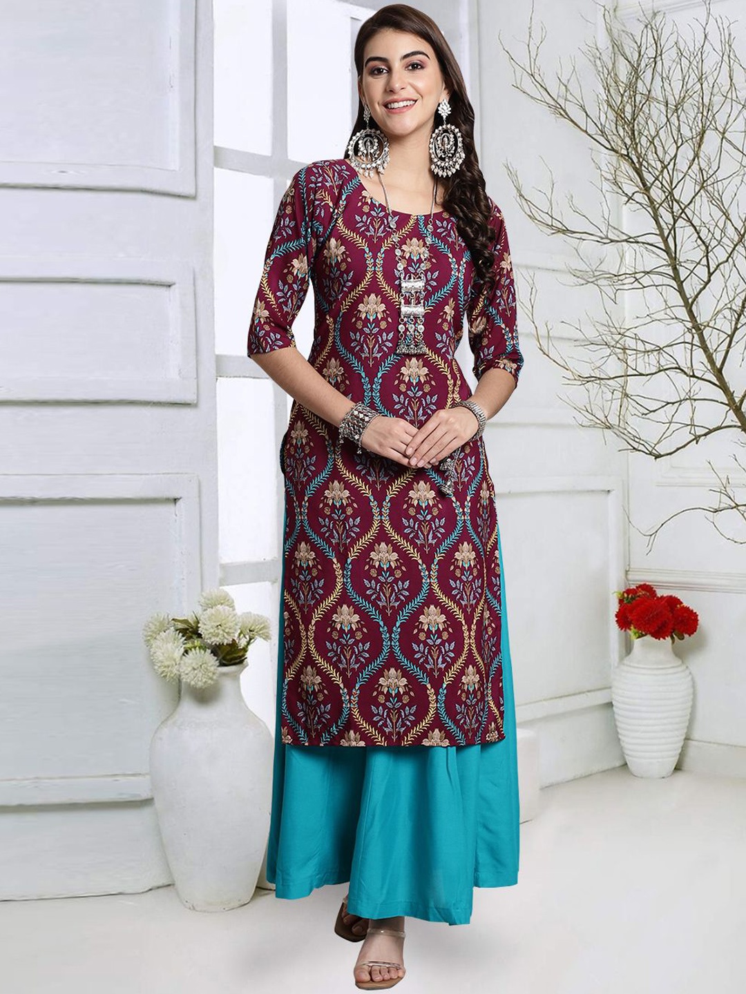 

7Threads Floral Printed Round Neck Straight Kurta, Maroon