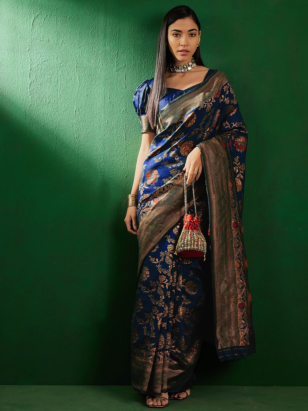 

SHADOW & SAINING Woven Design Zari Banarasi Saree, Navy blue