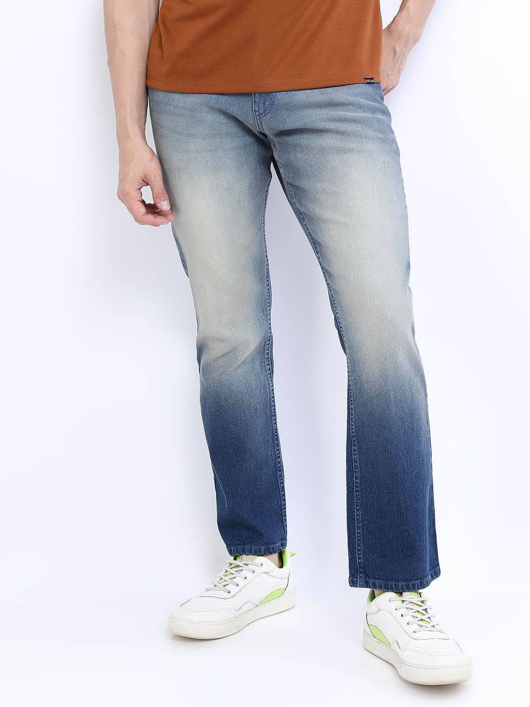 

HIGHLANDER Men Straight Fit Mid-Rise Heavy Fade Stretchable Jeans, Blue