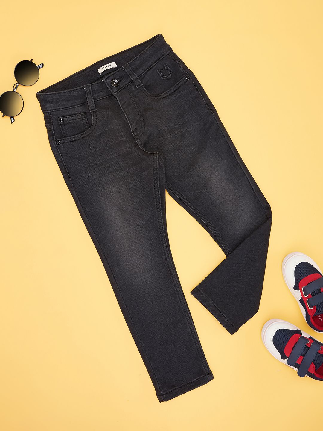 

Pantaloons Junior Boys Mid-Rise Slim Fit Low Distress Light Fade Jeans, Black