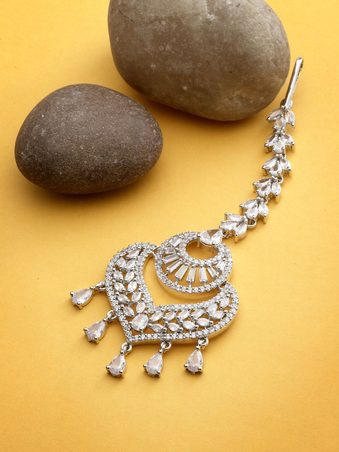 

ZENEME Rhodium-Plated American Diamond Studded Maang Tikka Head Jewellery, Silver