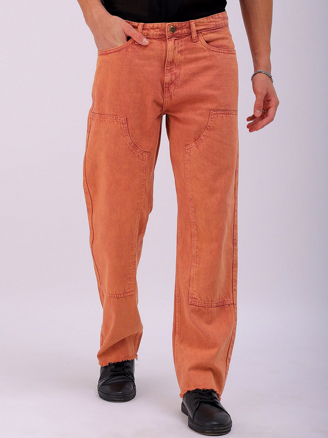 

The Indian Garage Co Men Relaxed Fit Pure Cotton Jeans, Rust