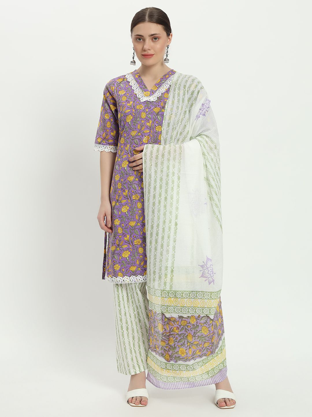 

FABNEST Women Floral Printed Regular Thread Work Pure Cotton Kurta with Salwar & With Dupatta, Purple