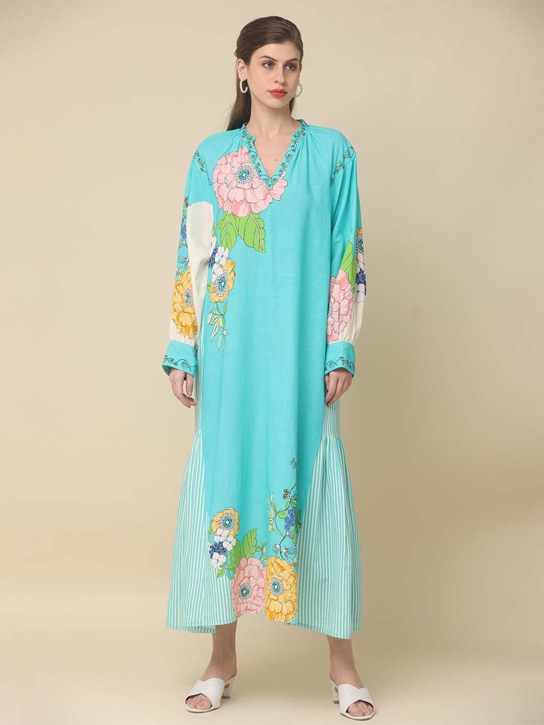 

Zolo Label Floral Printed Cuffed Sleeves A-Line Maxi Dress, Blue