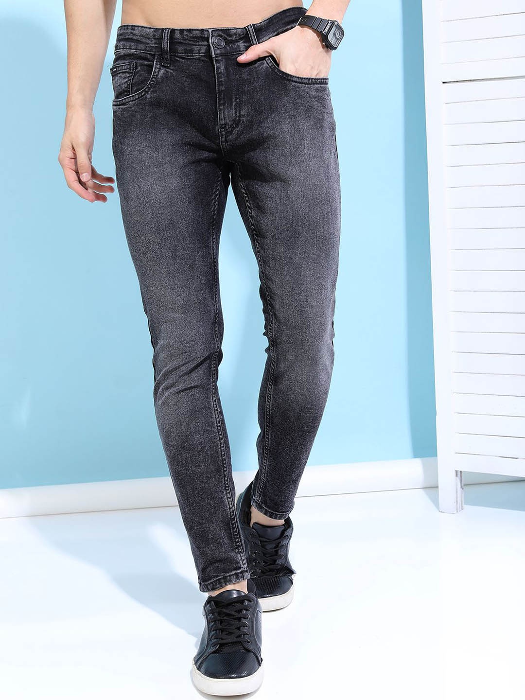 

HIGHLANDER Men Mid-Rise Tapered Fit Heavy Fade Stretchable Jeans, Grey