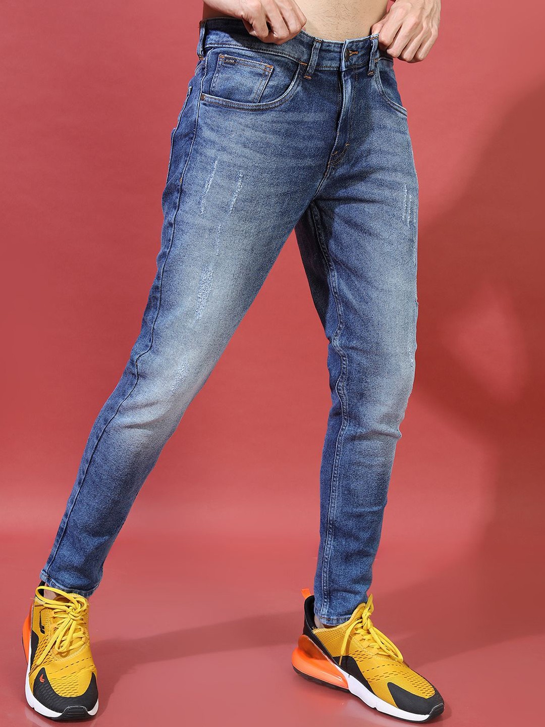 

HIGHLANDER Men Tapered Fit Heavy Fade Stretchable Jeans, Blue
