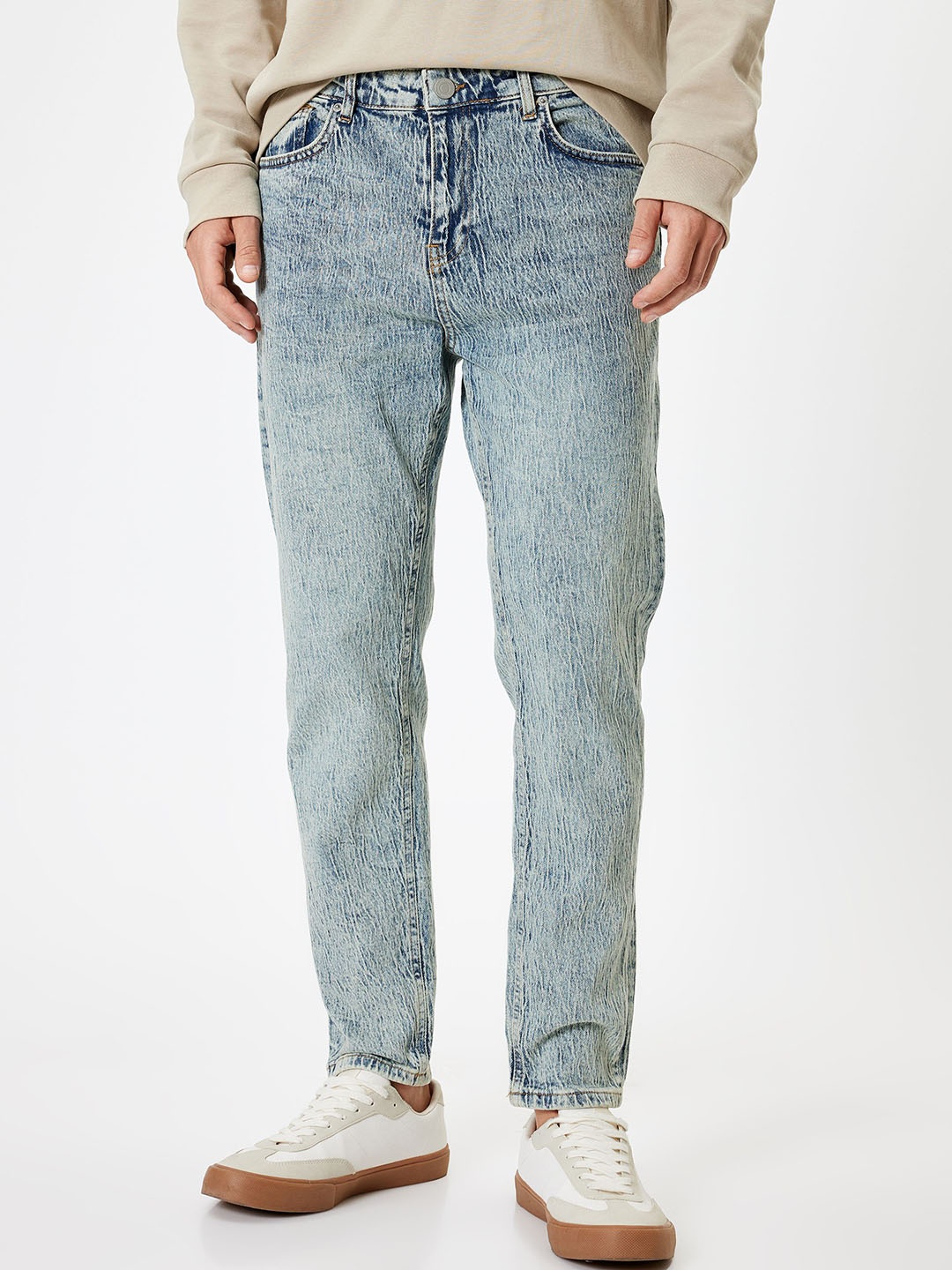 

Koton Men Regular Fit Mid-Rise Heavy Fade Jeans, Blue