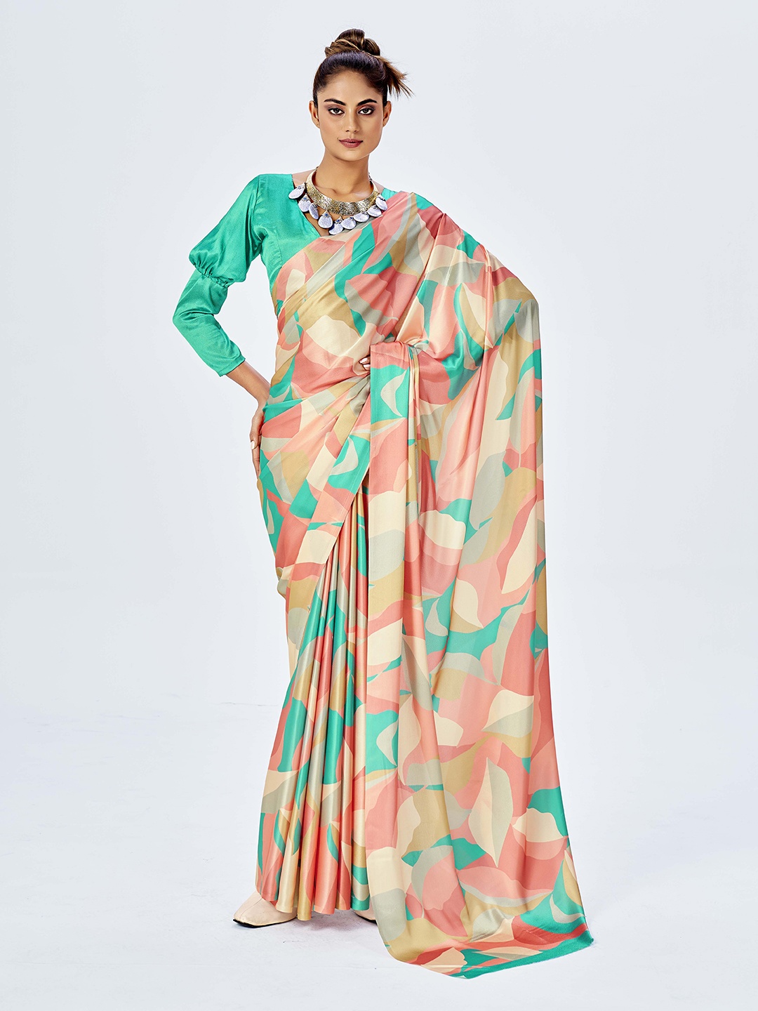 

Ethnielle Printed Satin Saree, Green