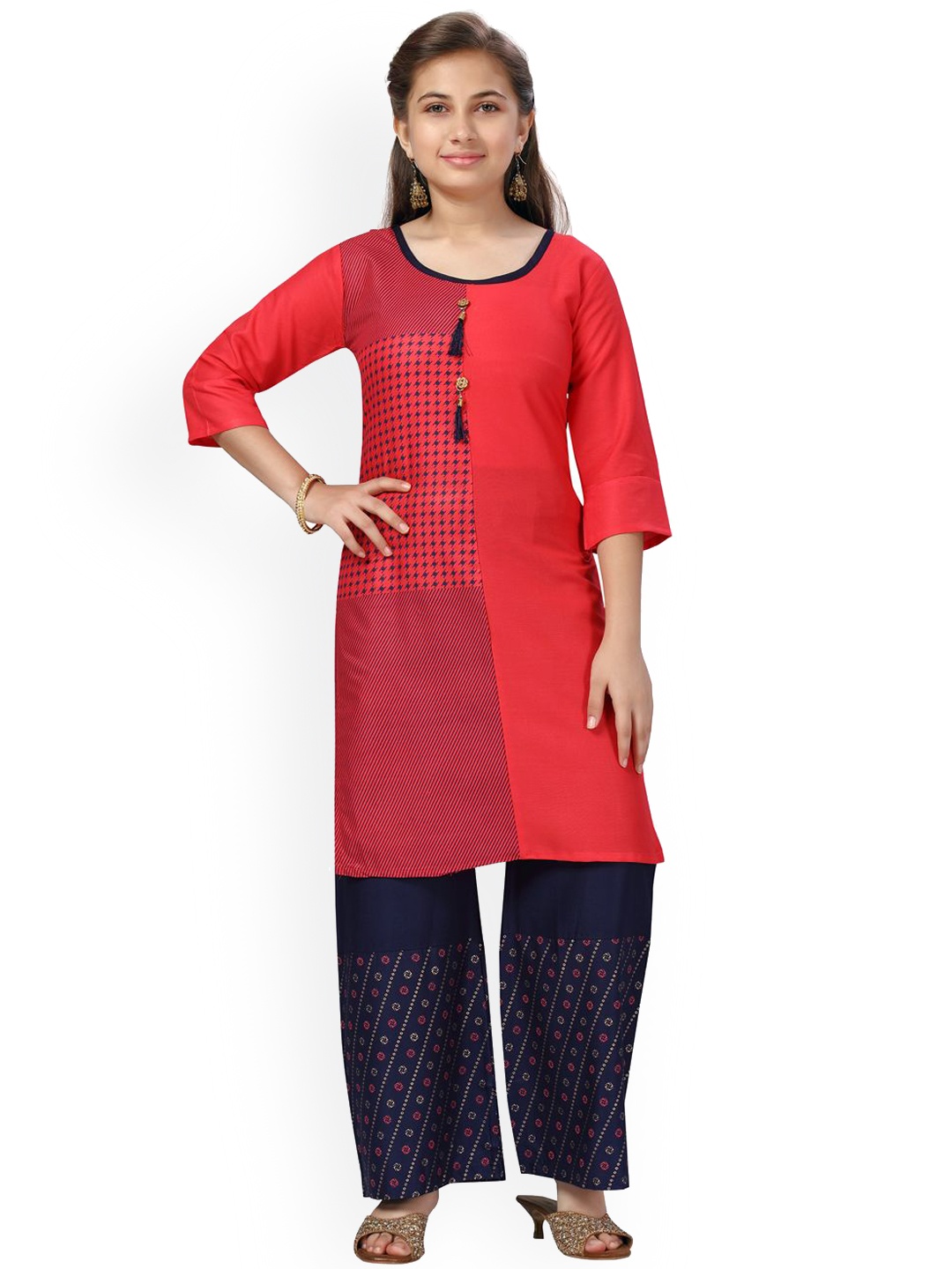 

BAESD Girls Geometric Printed Regular Pure Cotton Straight Kurta with Palazzos, Red