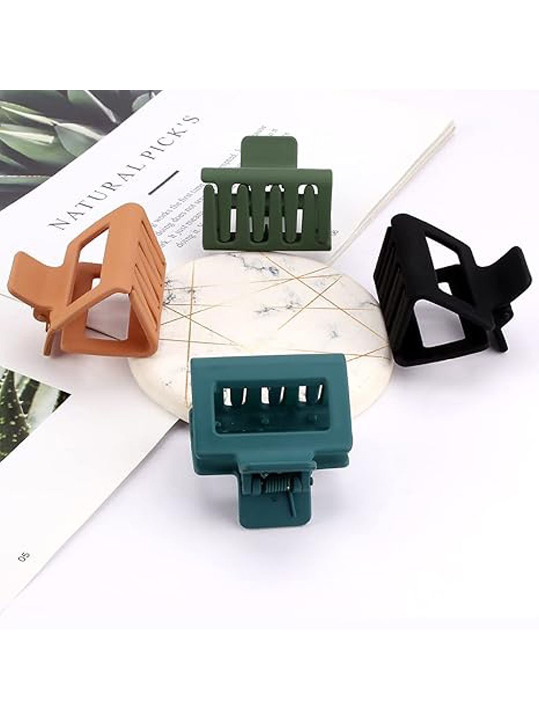 

Xivir Women Set of 4 Claw Clips, Beige