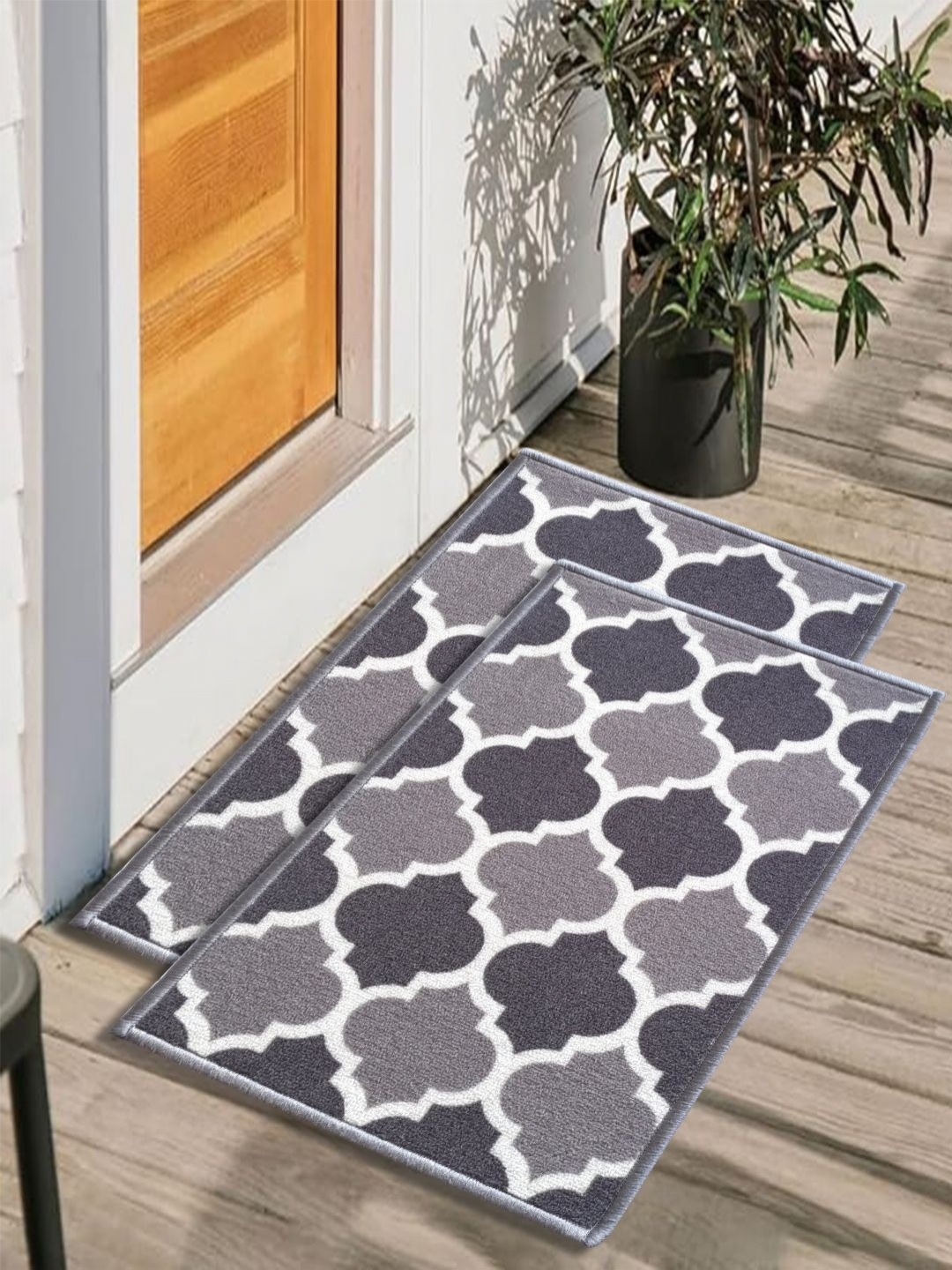 

Matz and More Grey & White 2 Pieces Geometric Printed Rectangle Anti-Skid Doormats