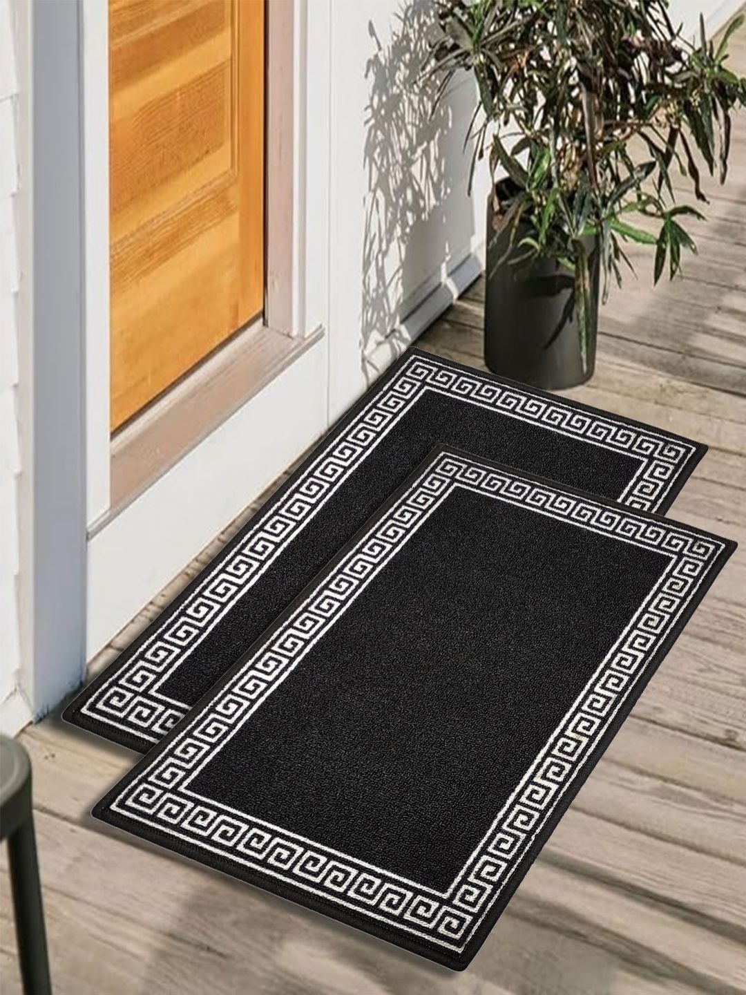 

Matz and More White & Black 2 Pieces Geometric Printed Rectangle Anti-Skid Doormats