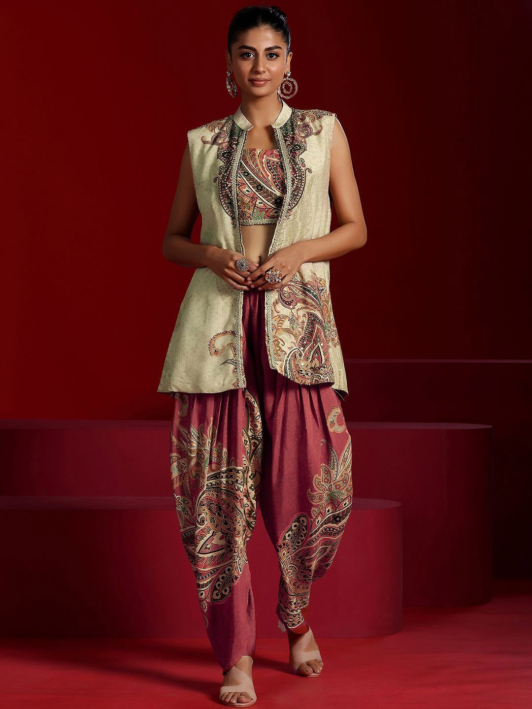 

Libas Art Printed Top with Dhoti Pants & Sleeveless Jacket, Brown